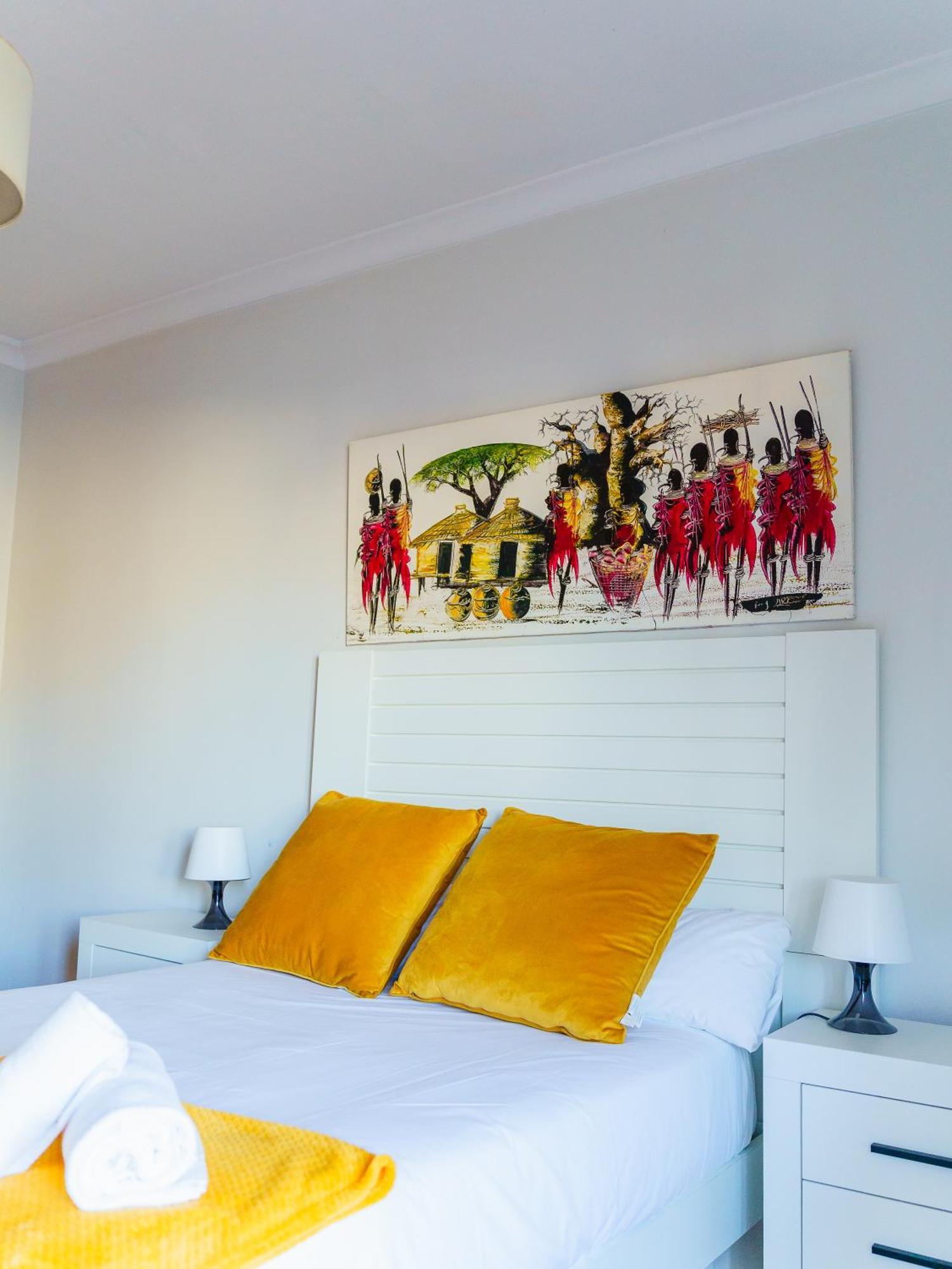 Atico Plaza Cristo De Burgos Apartamento Sevilha
